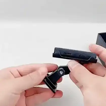 Montage der BackVue™ Kamera in wenigen Minuten, ohne Bohren